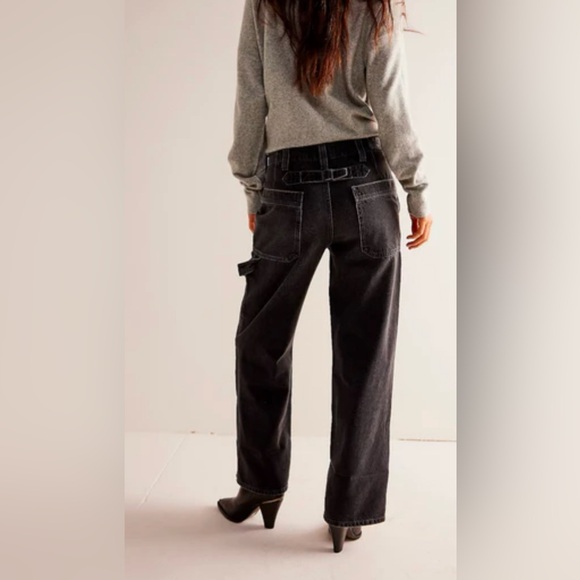 We The Free Denim - We the free  Major Leagues Mid-Rise Cuffed Jeans Black Wash size 28”